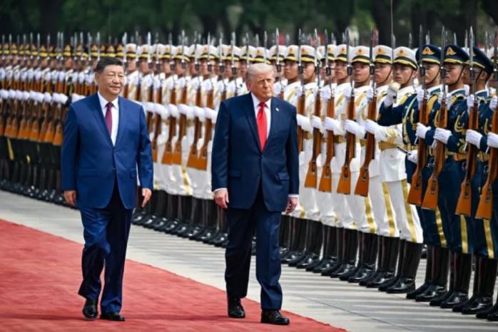 ترامب يلوّح باستئناف الحرب على إيران بعد عودته من الصين وإسرائيل تستعد ترامب يلوّح باستئناف الحرب على إيران بعد عودته من الصين وإسرائيل تستعد