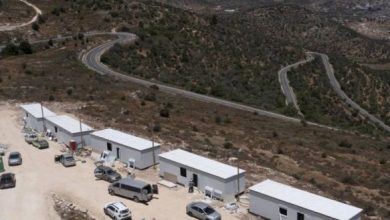 مستوطنون ينصبون "كرفانات" إضافية على جبل عيبال شمال نابلس