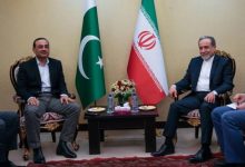 في لقاء بطهران.. عراقجي وقائد الجيش الباكستاني يبحثان المبادرات الدبلوماسية لإنهاء الحرب