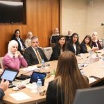 محافظ سلطة النقد يكرّم مستشارة إدارة المشاريع بمناسبة انتهاء مهام عملها محافظ سلطة النقد يكرّم مستشارة إدارة المشاريع بمناسبة انتهاء مهام عملها