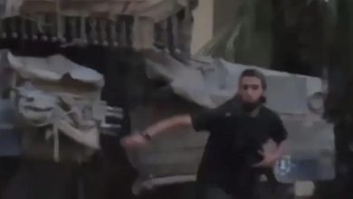 القسام تكشف هوية صاحب مشهد شهير لتفجير "الميركافاه"