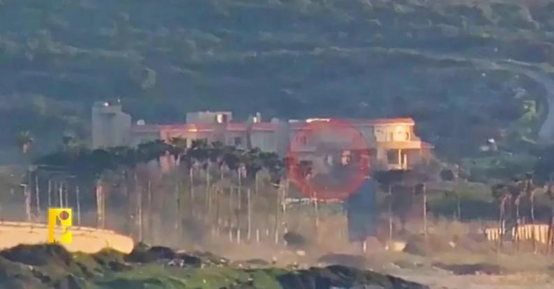 حزب الله يعلن استهداف قوة من جيش الاحتلال 3 مرات بمحلقات انقضاضية في بلدة الطيبة حزب الله يعلن استهداف قوة من جيش الاحتلال 3 مرات بمحلقات انقضاضية في بلدة الطيبة