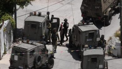 الاحتلال يحتجز شبانا وينكل بهم شرق القدس المحتلة