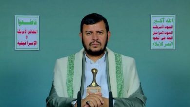 عبد الملك الحوثي يؤكد دعم اليمن لغزة ويعزي القسام باستشهاد عز الدين الحداد