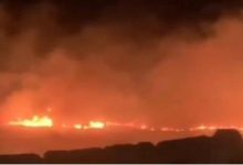 مستوطنون يحرقون أراضي زراعية في قرية المغير