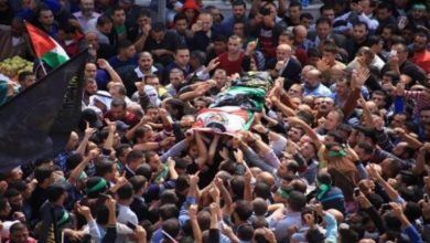 تشييع جثمان الشهيد العملة في بيت أولا بالخليل