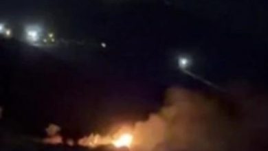 مستوطنون يحرقون أراضي في قرية المغيّر شرق رام الله