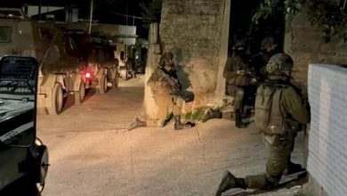 3 إصابات لعائلة بينها رضيع بحالة حرجة برصاص الاحتلال جنوب الخليل