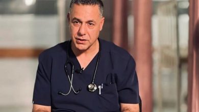 محامي الطبيب أبو صفية: المحكمة رفضت إزالة الأصفاد وتطالب النيابة بتقديم تقرير حول وضعه الصحي محامي الطبيب أبو صفية: المحكمة رفضت إزالة الأصفاد وتطالب النيابة بتقديم تقرير حول وضعه الصحي