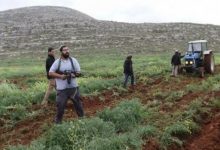 مستوطنون يسرقون أنابيب مياه من منطقة "خلايل اللوز" ببيت لحم