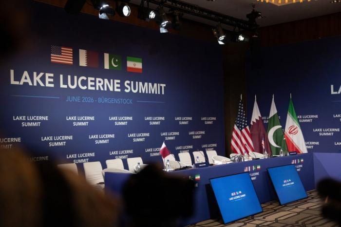 الوفد الإيراني يغادر مقر المفاوضات اعتراضا على تهديدات ترامب الوفد الإيراني يغادر مقر المفاوضات اعتراضا على تهديدات ترامب