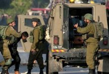 الاحتلال يعتقل شقيقين من مسافر يطا ومستوطنون يخربون ممتلكات المواطنين
