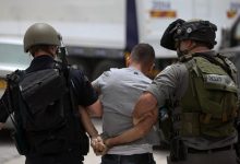 الاحتلال يعتقل شابا على الطريق بين بيتونيا وبيت عور غرب رام الله