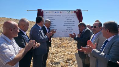 وزير التربية يضع حجر الأساس لمدرسة مهنية ويتفقد المدارس الصيفية في طوباس