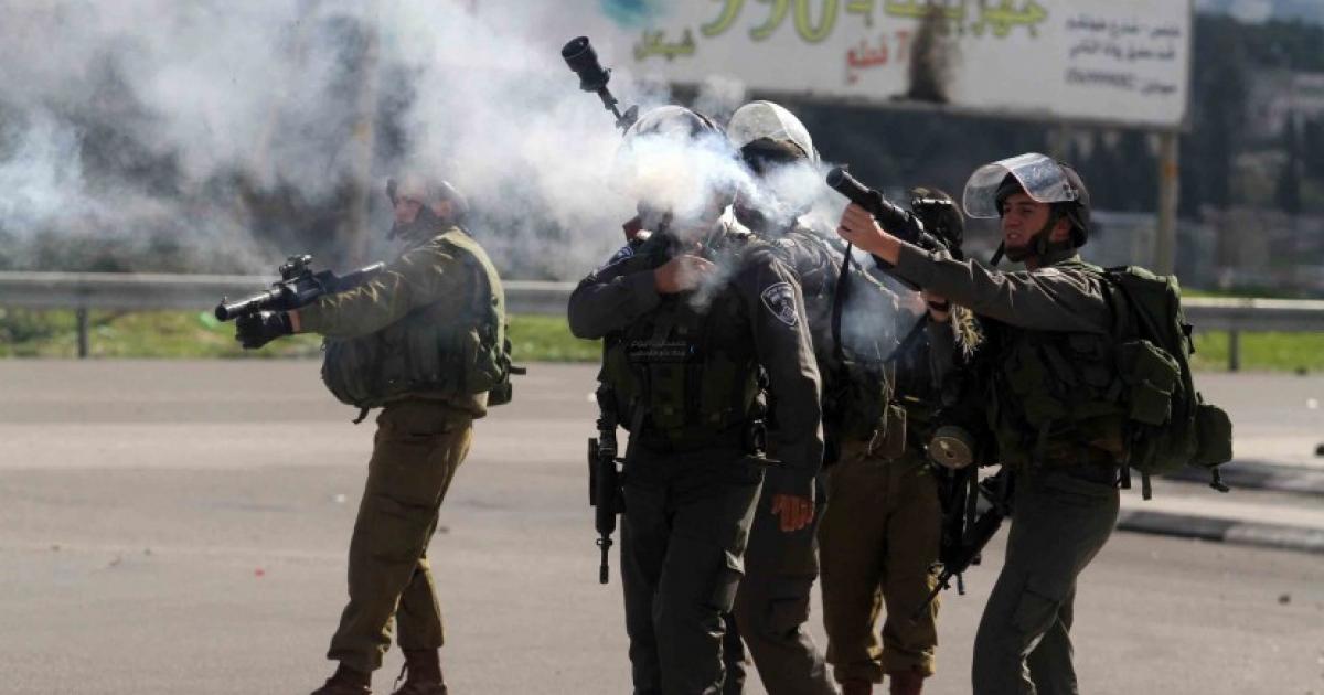 إصابات بالاختناق في المغير شمال شرق رام الله إصابات بالاختناق في المغير شمال شرق رام الله