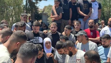 غنام من تشييع الشهيدين فراخنة وأبو مخو: استهداف دير جرير حلقة جديدة في حرب الإبادة والتهجير بحق شعبنا
