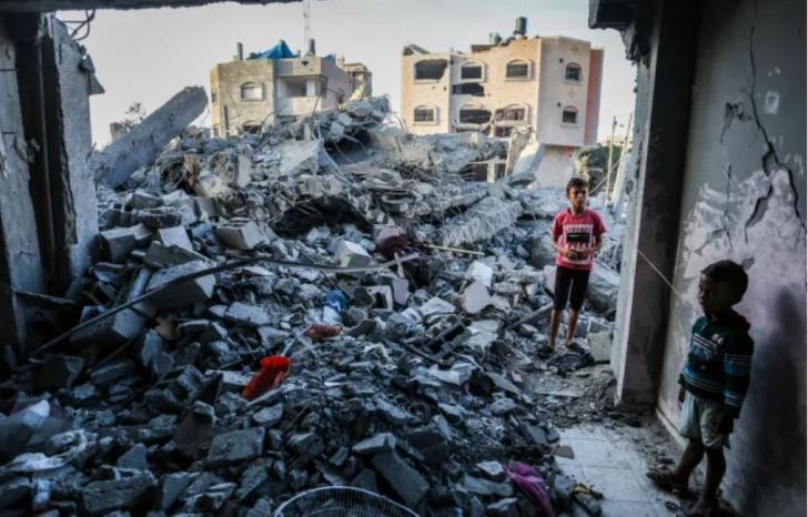 غزة: 12 شهيدا بينهم 4 أطفال منذ فجر اليوم غزة: 12 شهيدا بينهم 4 أطفال منذ فجر اليوم