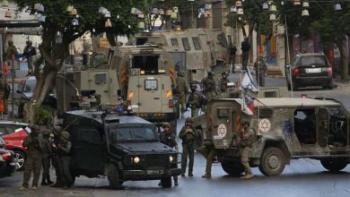 الاحتلال يداهم منازل في عناتا ويقتحم حزما شرق القدس