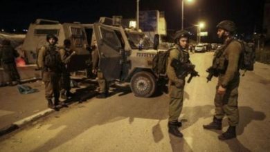 قوات الاحتلال تقتحم محيط مخيم الجلزون وتغلق مدخل دير جرير شرق رام الله