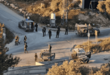 الاحتلال ومستوطنوه يستولون على مركبتي جمع نفايات في بيتا جنوب نابلس