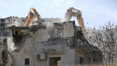 الاحتلال يخطر بهدم منازل في واد الحمص وصور باهر جنوب القدس المحتلة