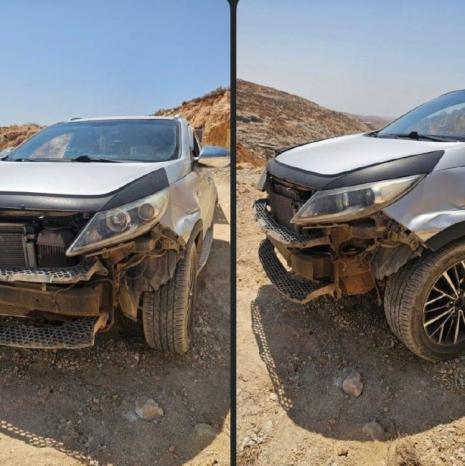 مستوطنون يعتدون على مركبة شرق دير دبوان ويحاولون الاستيلاء عليها مستوطنون يعتدون على مركبة شرق دير دبوان ويحاولون الاستيلاء عليها
