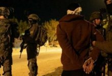 قوات الاحتلال تعتقل شابين شرقي قلقيلية