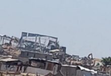 الاحتلال يهدم منشآت ويوسع الخط الأصفر جنوب خان يونس