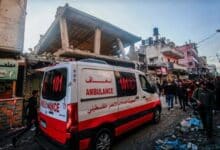 شهيد وإصابات بقصف الاحتلال مركبة بمدينة غزة