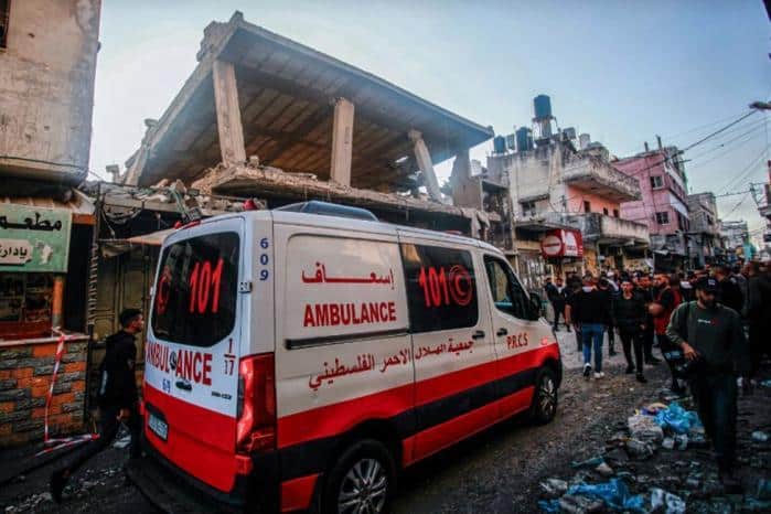 شهيد وإصابات بقصف الاحتلال مركبة بمدينة غزة