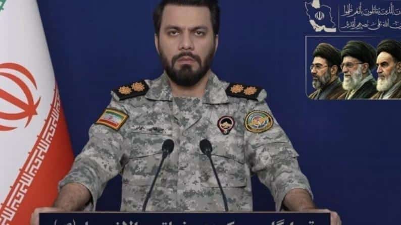 مقر خاتم الانبياء: لا يمكن لسفينة عبور مضيق هرمز من دون اذن ايران