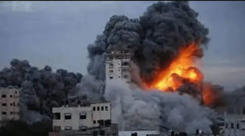انتشال 3 شهداء ونقل 5 مصابين إثر غارة على دير الزهراني جنوب لبنان