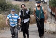 مستوطنون يغلقون طريقًا في بورين جنوب نابلس