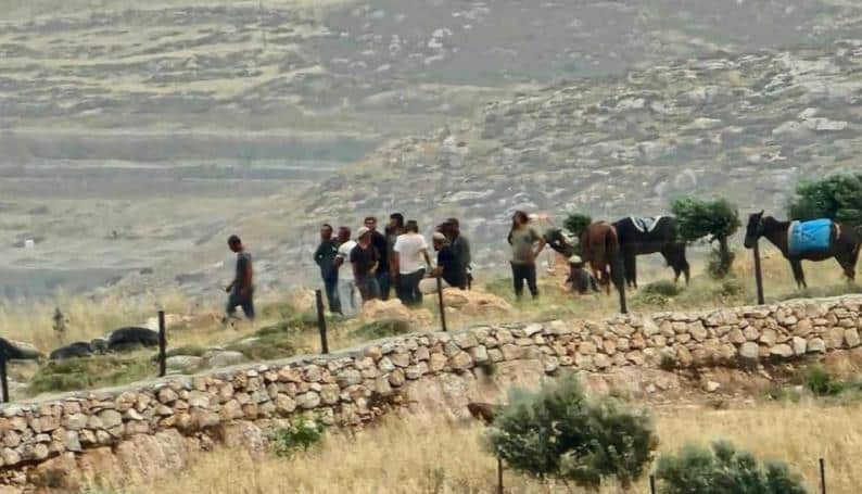 إصابات واعتداءات للمستوطنين في ياسوف ويطا