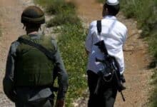 مستوطنون يجرفون أراضي لتوسعة مستوطنة غرب بيت لحم