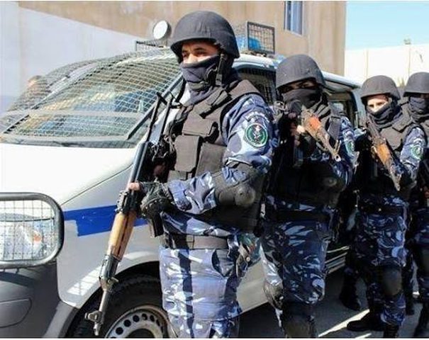 الشرطة: تحرير امرأة وابنتها بعد أقل من ساعة من اختطافهما في كفر عقب