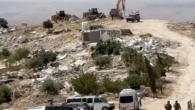 الاحتلال يهدم منزلا ومغارة سكنية في خلة الضبع بمسافر يطا