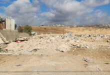سلطات الاحتلال تهدم منشآت صناعية في جبع شمال شرق القدس