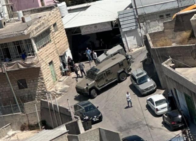 استشهاد الشاب محمود محمد عربي منفذ عملية الطعن قرب أوصرين بعد إطلاق النار عليه في قبلان