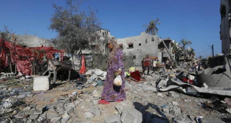 شهيد وإصابات في قصف إسرائيلي لخيمة نازحين غرب خانيونس