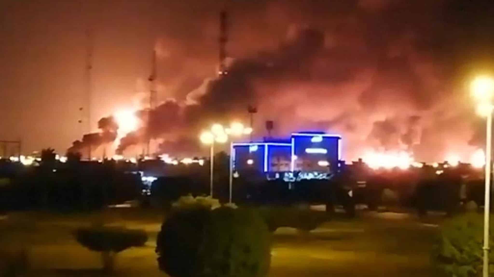 أنصار الله تشن هجوما على اهداف في السعودية