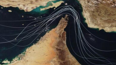 رويترز: إيران وضعت خططا لاستهداف كابلات الإنترنت في الخليج بلا خطوط حمراء