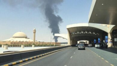 هجوم جديد على مطار الرياض يوقع قتيلا و11 مصابا.. وأضرار في مطار الدمام