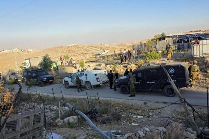 الاحتلال يواصل عزل 12 قرية وخربة في بادية ومسافر يطا لليوم الثالث على التوالي