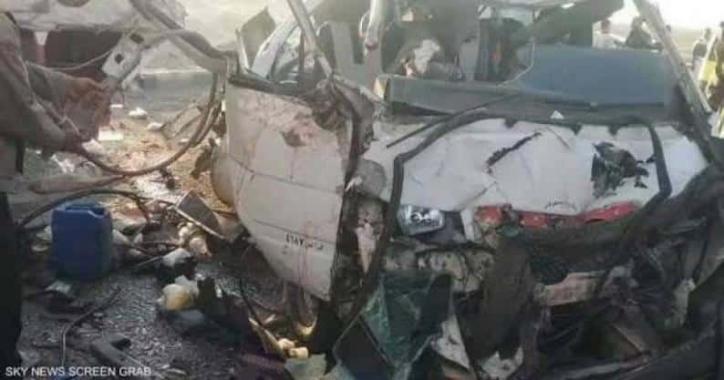 10 قتلى و24 مصابًا بتصادم حافلة ومركبة بالجيزة المصرية