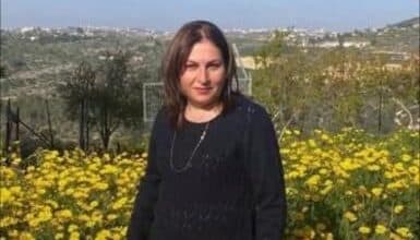 بعد نحو 8 أشهر من الاعتقال.. الاحتلال يفرج عن الأسيرة وفاء أبو غلمي زوجة القيادي عاهد أبو غلمي