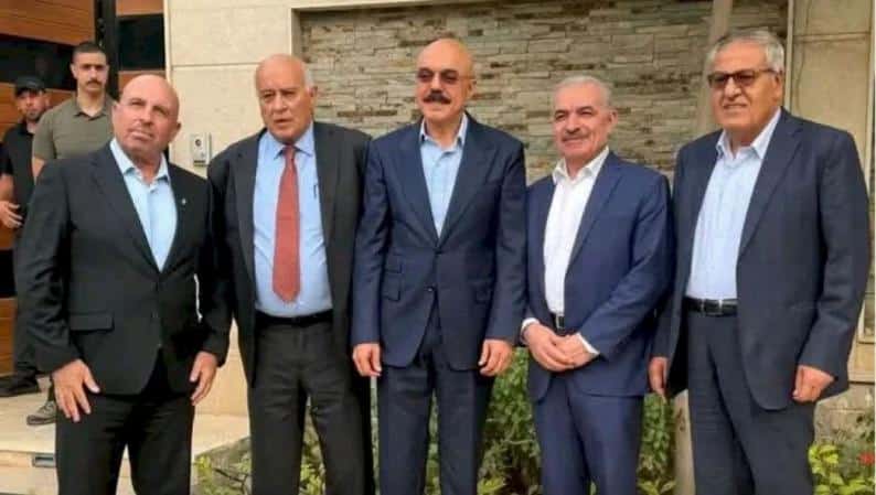 الرجوب واشتيه يلتقيان تيار دحلان في مصر لتوحيد “فتح”