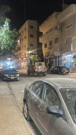 الاحتلال يواصل عدوانه على الخليل: إصابات واعتقالات وهدم منشآت والاستيلاء على مركبات