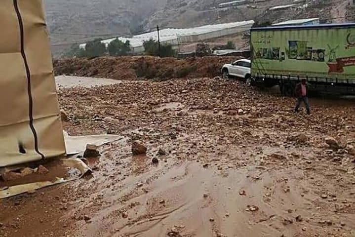 الأمطار الغزيرة تُلحق أضرارا بخيام المواطنين وممتلكاتهم في الأغوار الشمالية